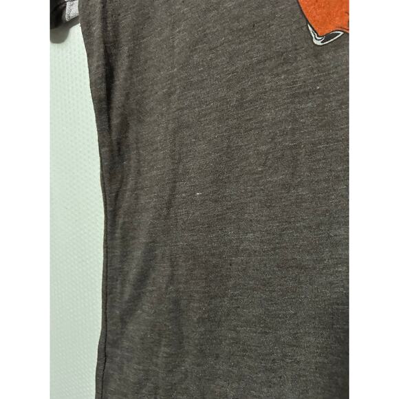 Cleveland Browns T- Shirt Gray Short Sleeve Notched V Neck Casual Tee Size XXL - Picture 5 of 11